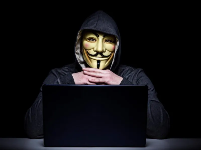الذكاء الصيني تحت الشبهات... والتشيك تتحرك! 🕵️‍♂️⚠️